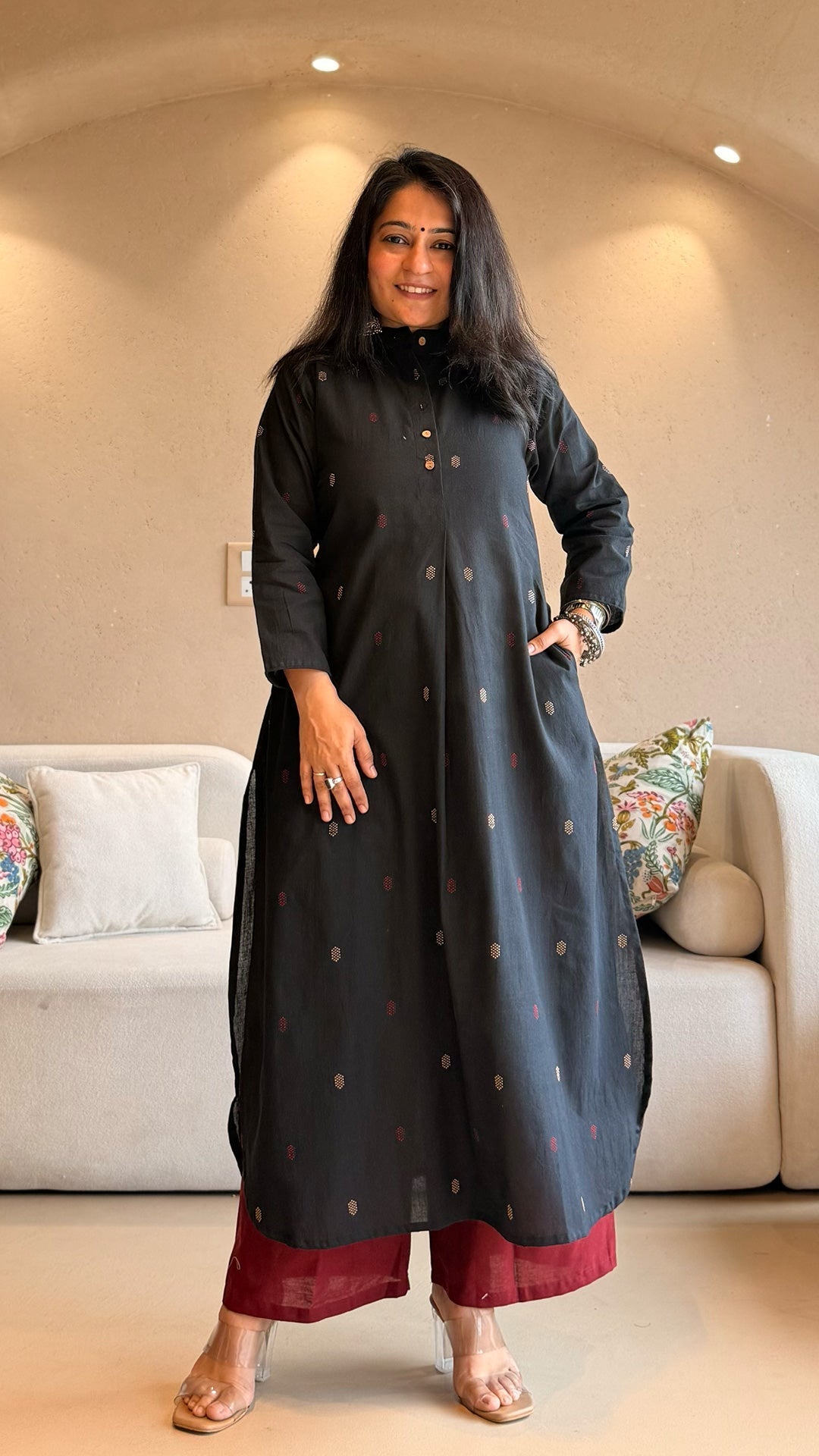 Aashvi Hand Woven Cotton Kurta - Black
