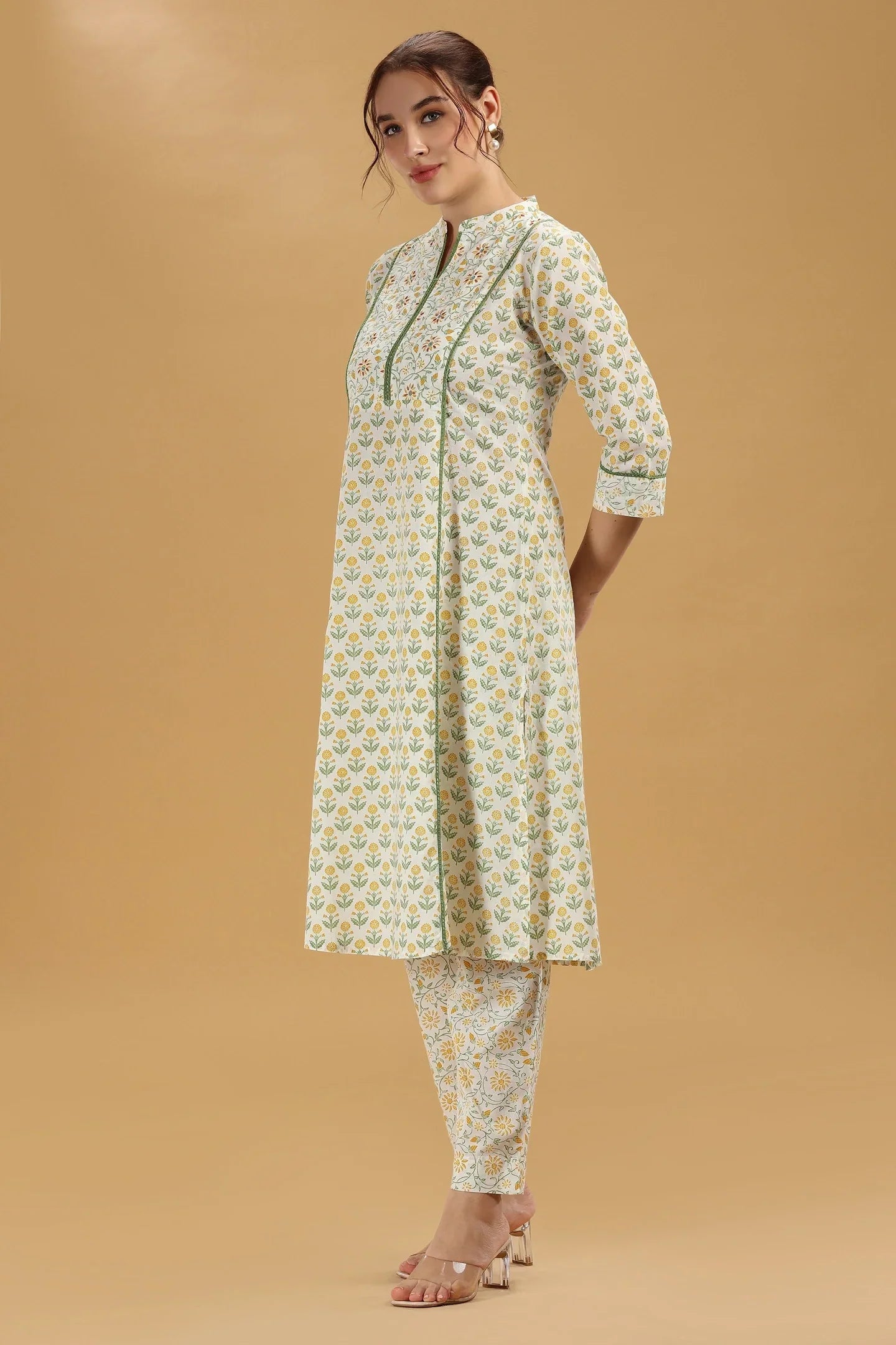Cream & Green Jaipuri Cotton Printed A Line Kurta Pant Co ord Set