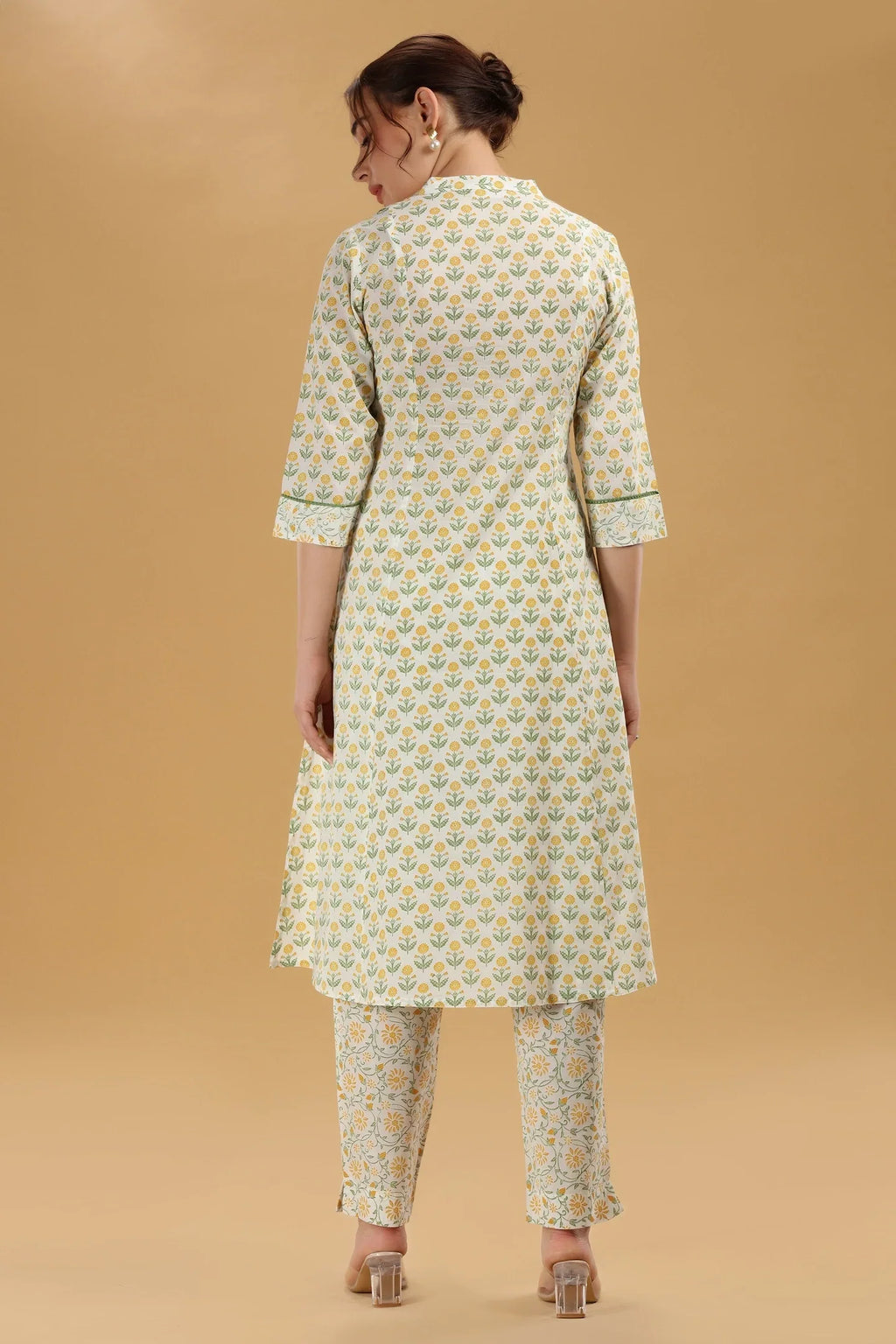 Cream & Green Jaipuri Cotton Printed A Line Kurta Pant Co ord Set
