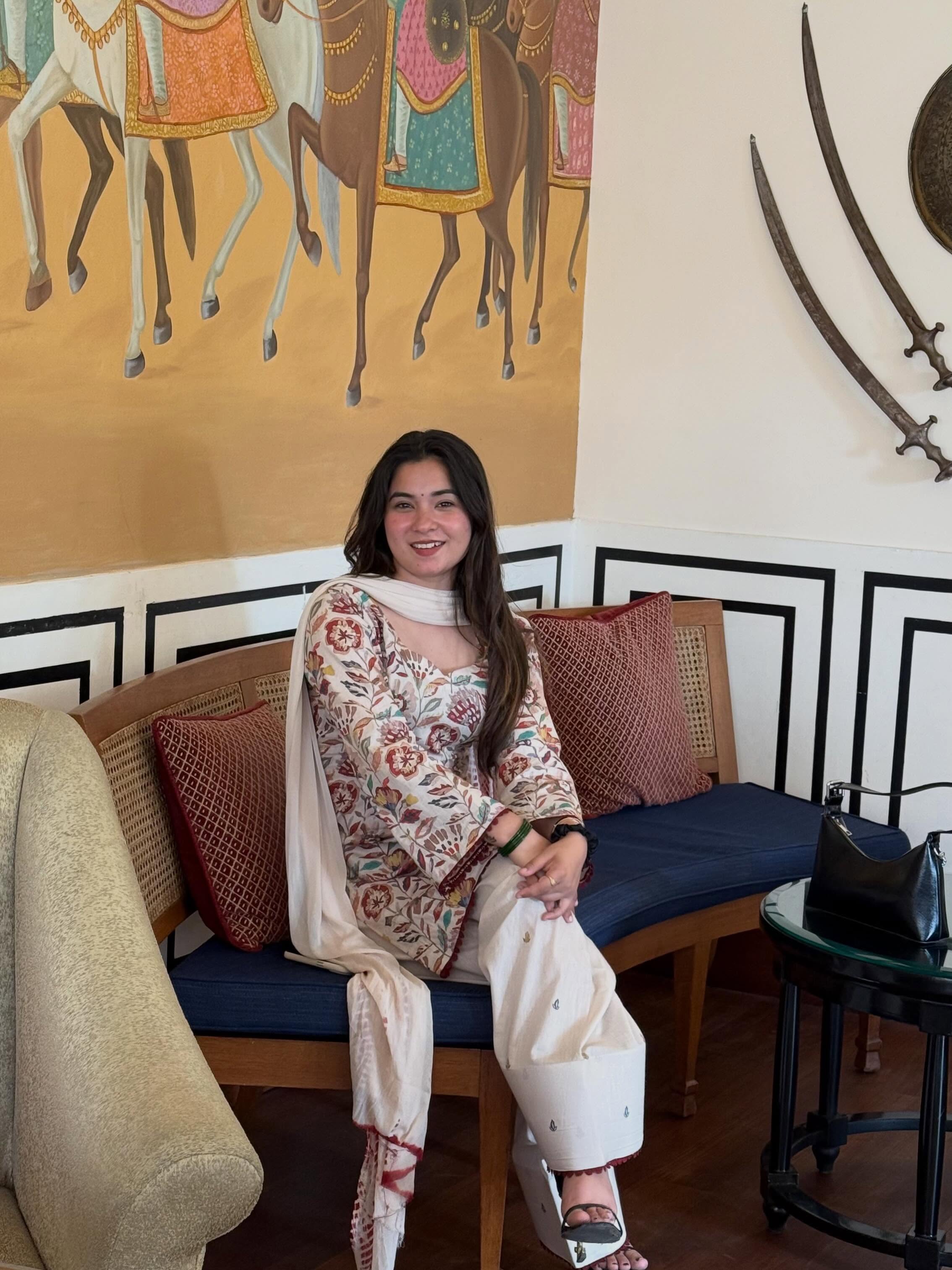 Syra Luxe Ivory Bloom Set