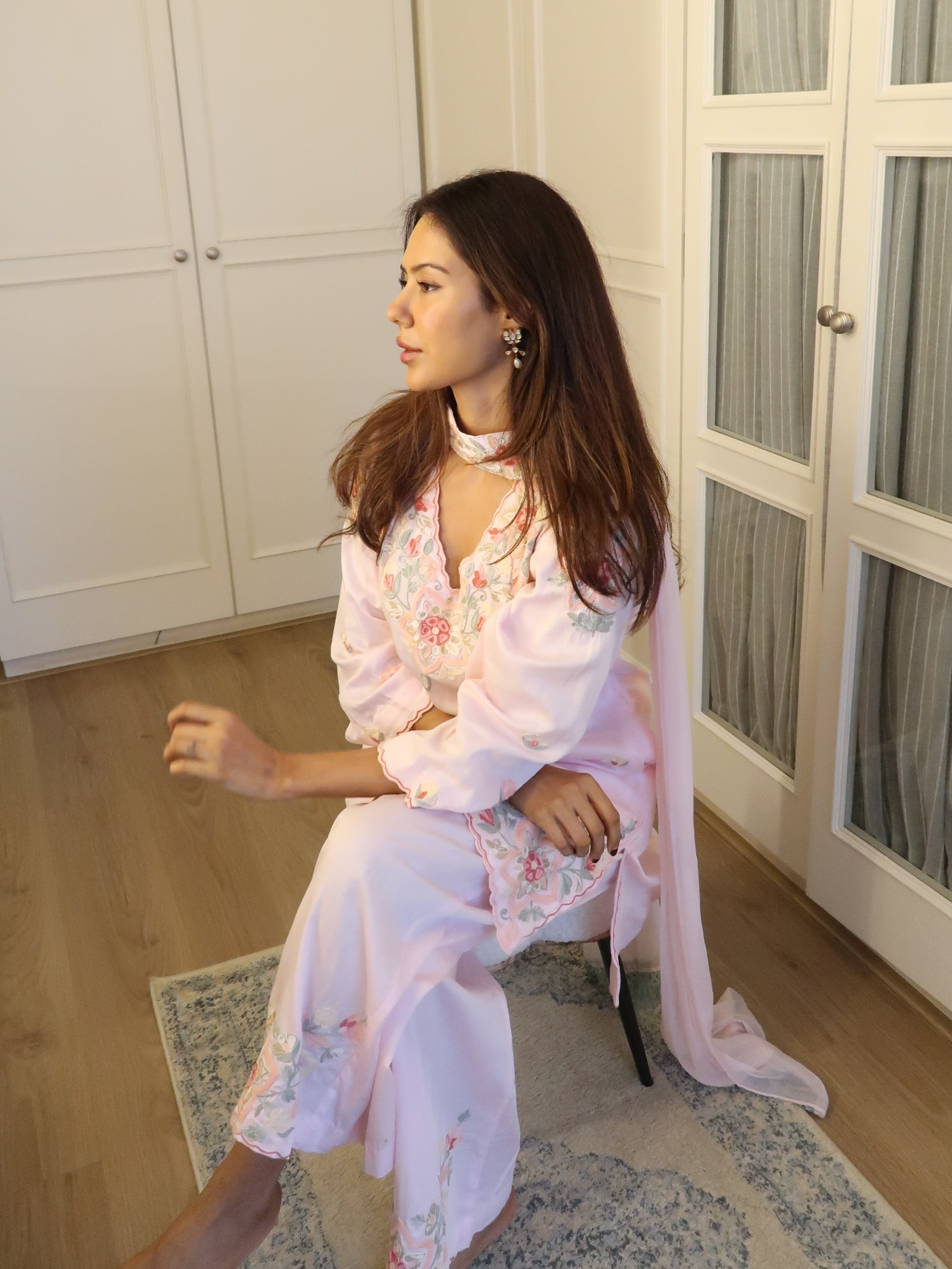 Mahnoor Rose Premium Embroidered Farshi Suit Set