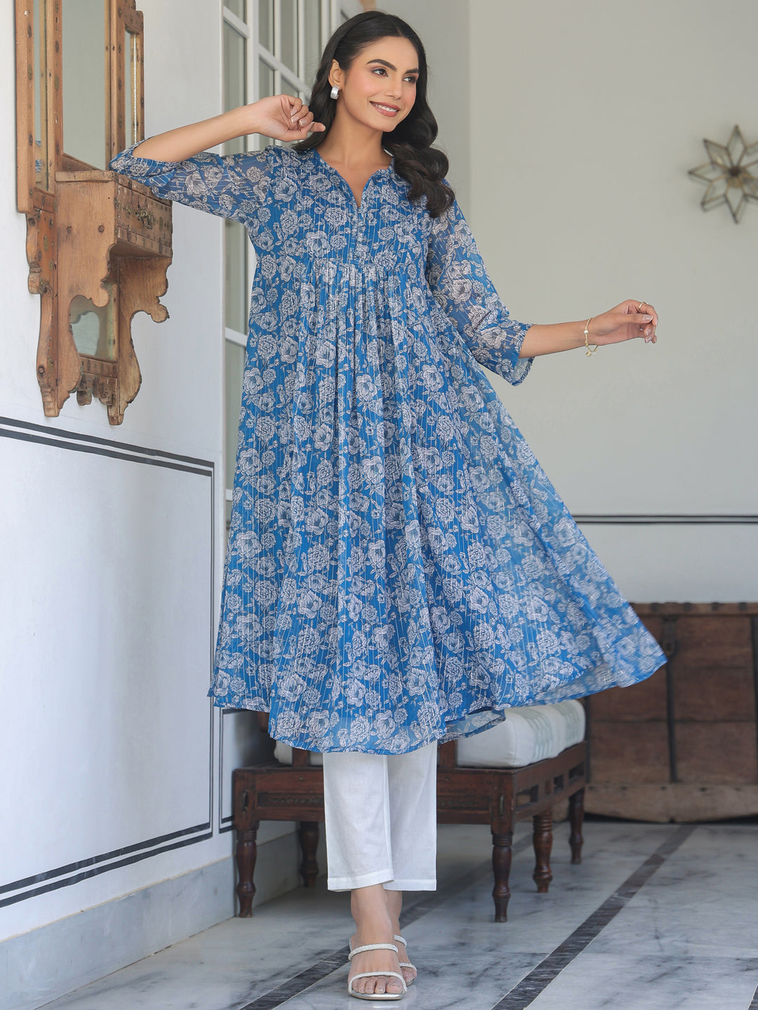 Niva's Women's Blue Chiffon Lurex Floral Printed A-line Kurta
