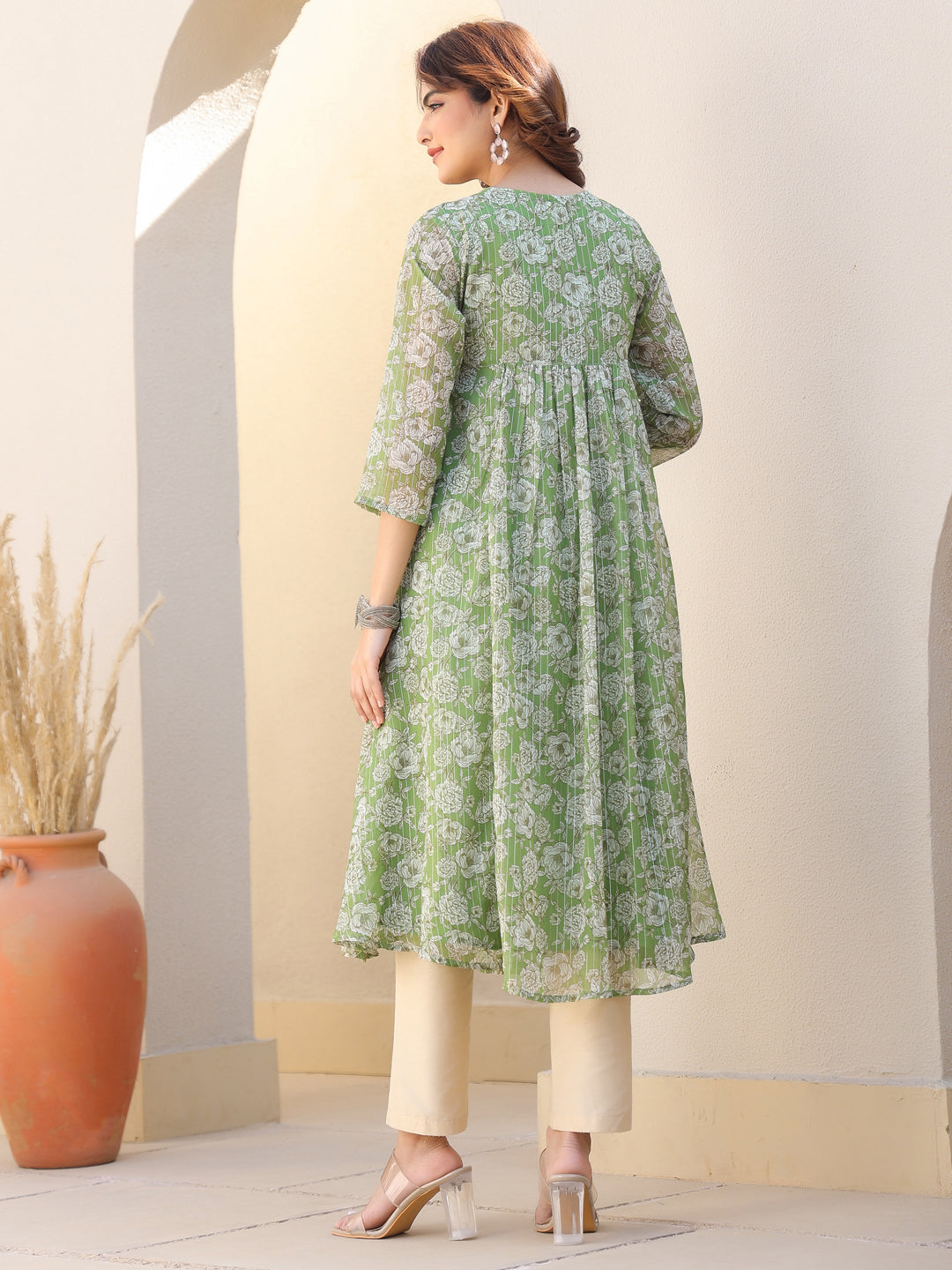 Niva's Women's Green Chiffon Lurex Floral Printed A-line Kurta