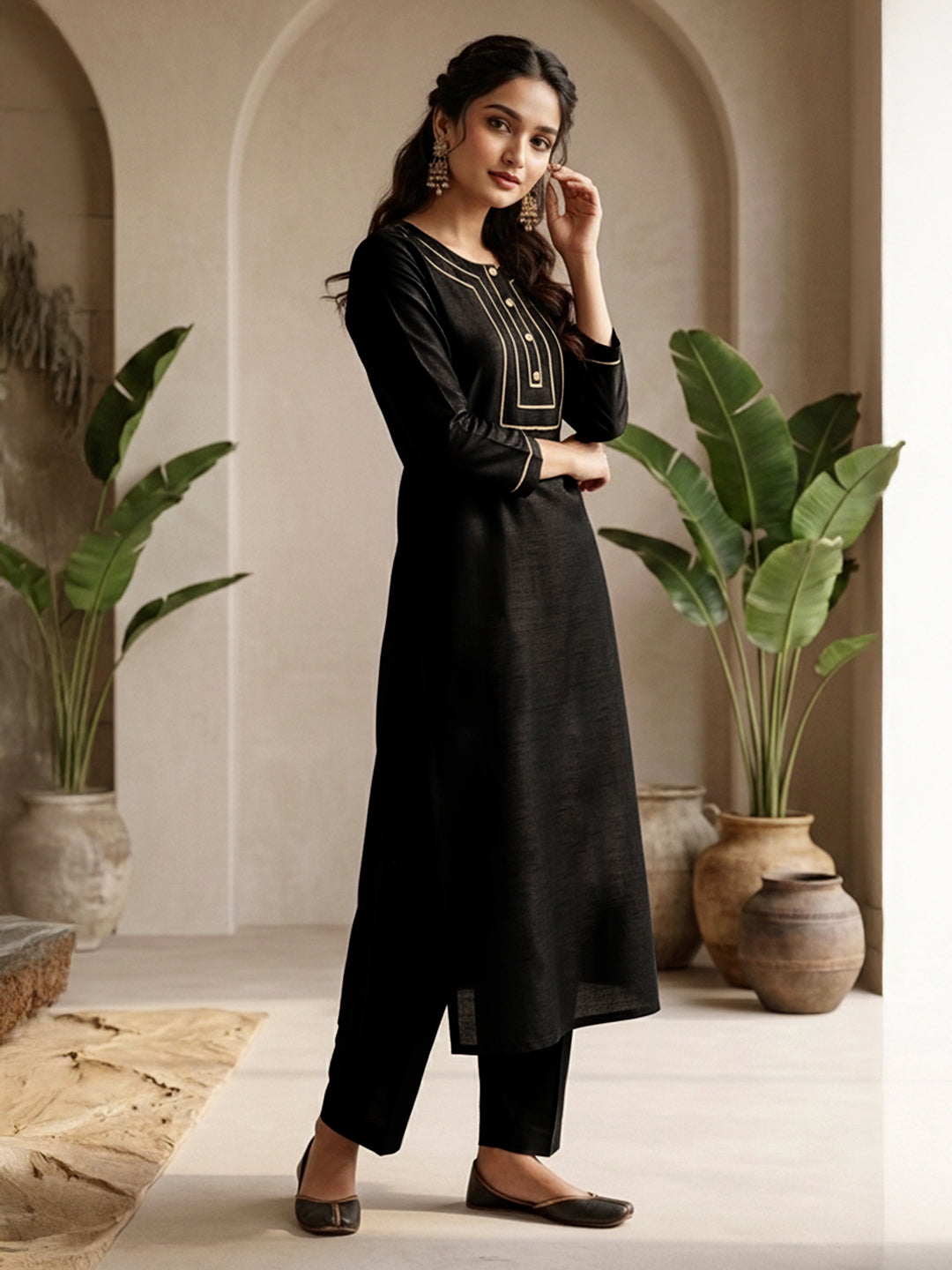 Niva's Women's Black Color Crepe Silk Solid Straight Kurta Pant Set