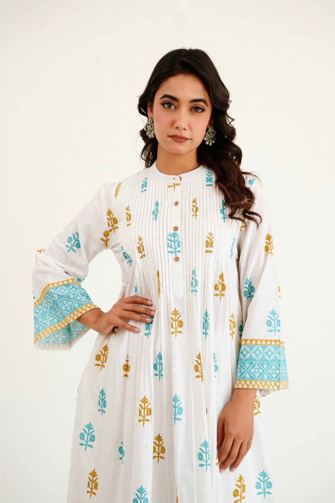 White Cotton Slub Buti Print Kurta Set with Culottes