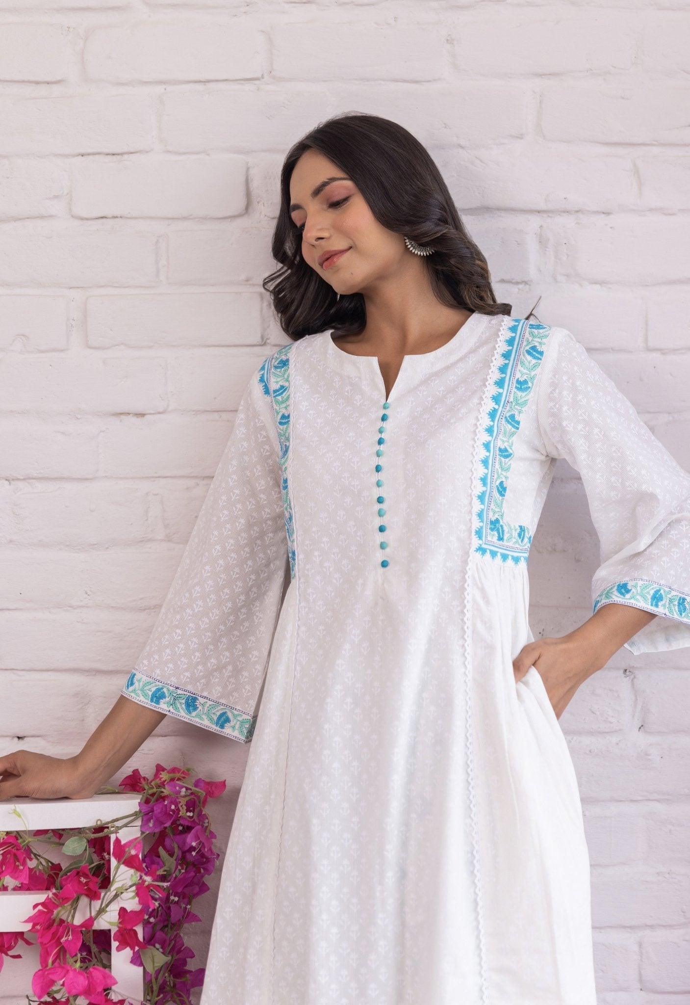 WHITE HAND BLOCK KHADDI PRINTED COORD SET